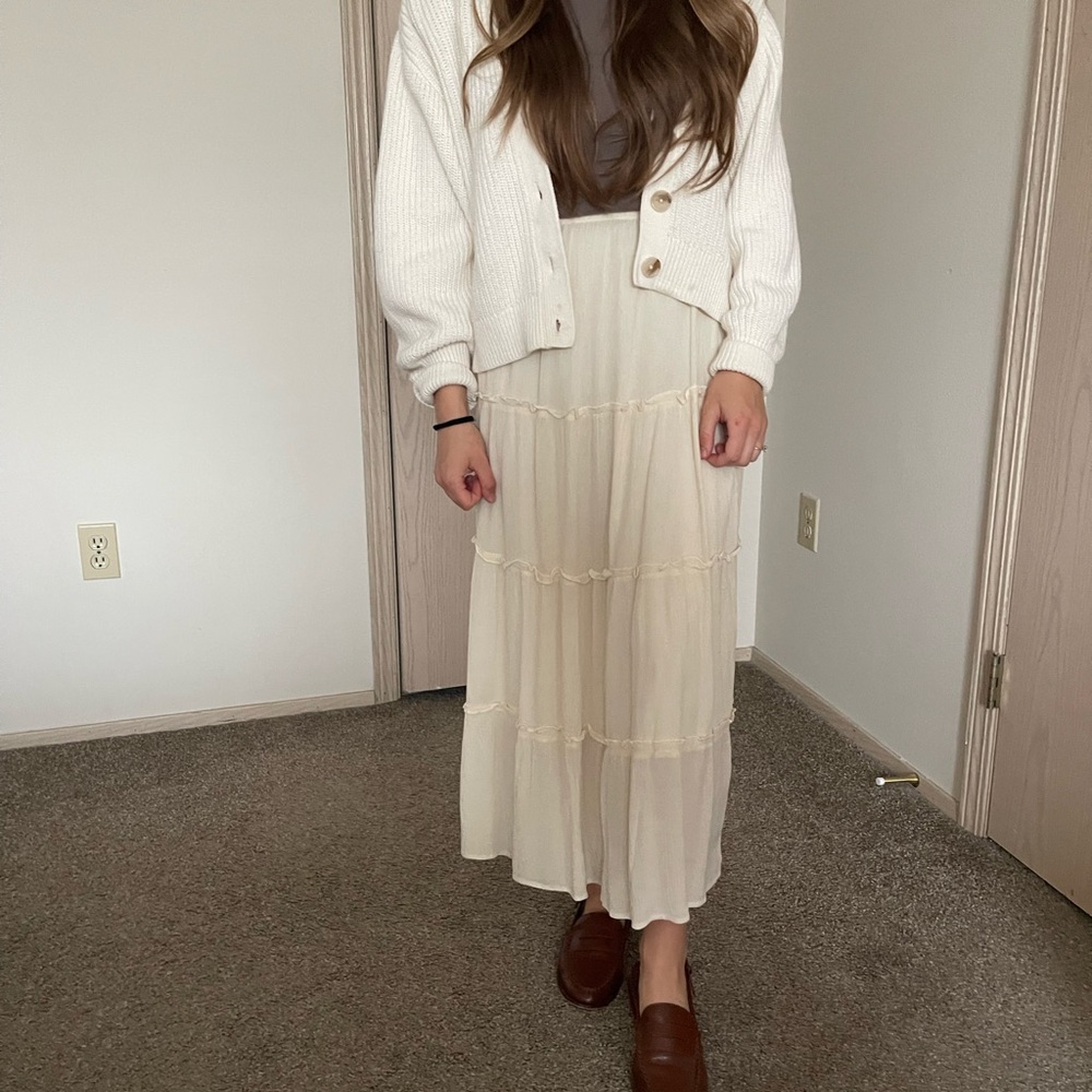 Hollister Cream Maxi Skirt